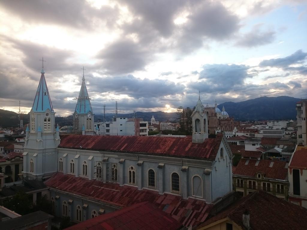 Hotel Presidente Cuenca Luaran gambar