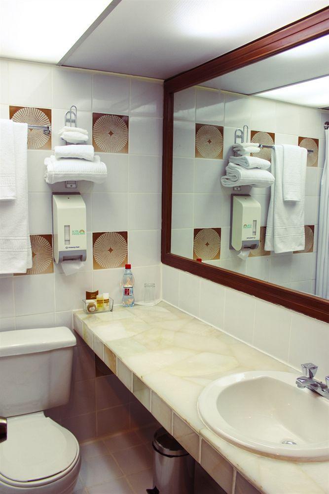 Hotel Presidente Cuenca Luaran gambar