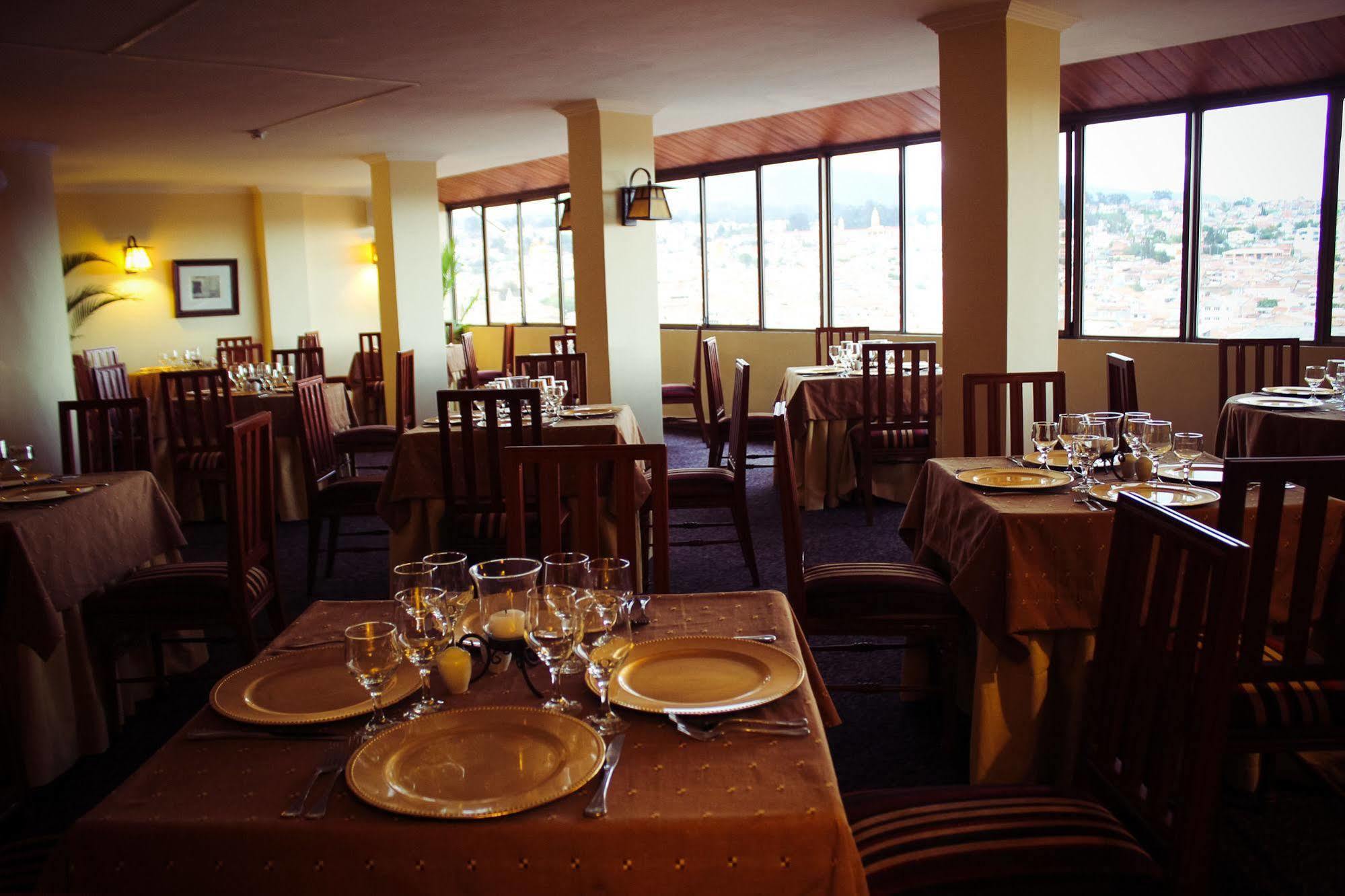 Hotel Presidente Cuenca Luaran gambar