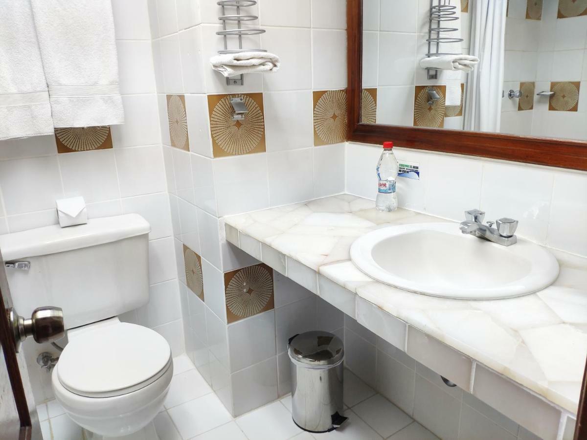 Hotel Presidente Cuenca Luaran gambar
